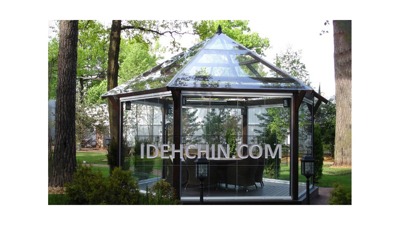 آلاچیق شیشه ای در باغ 