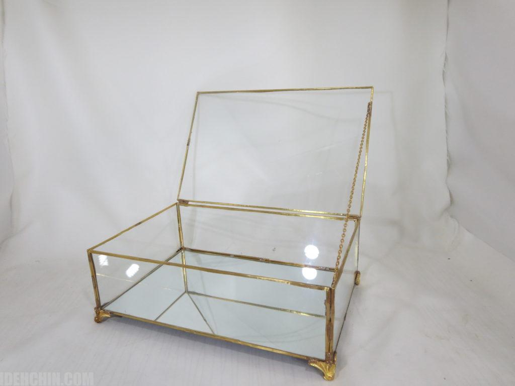 تزیینات فلزی