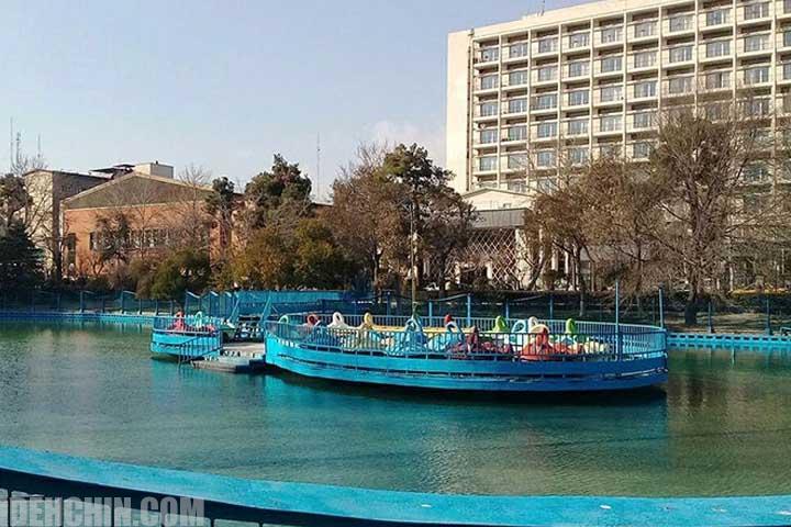 دریاچه پارکظ شهر