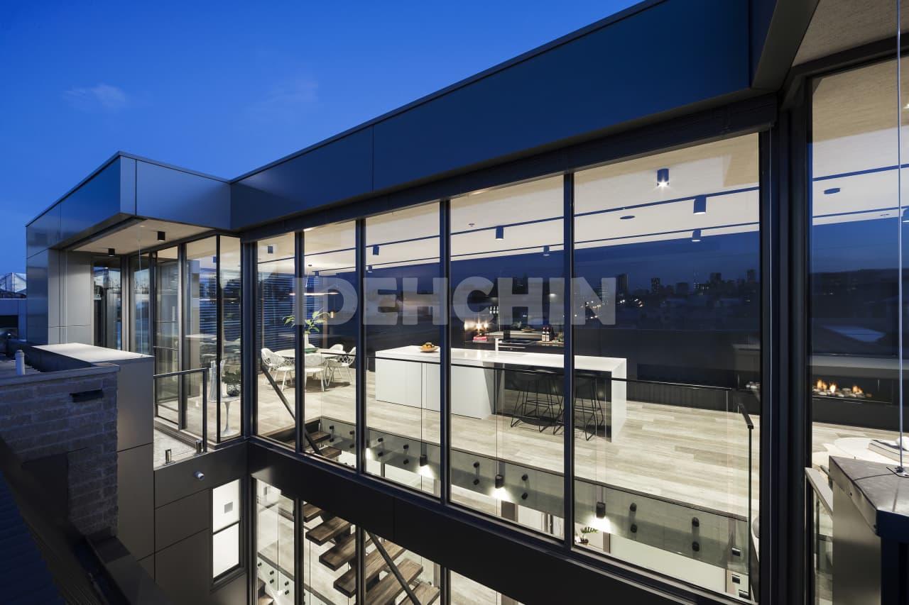 شسشه سکوریت بالکن