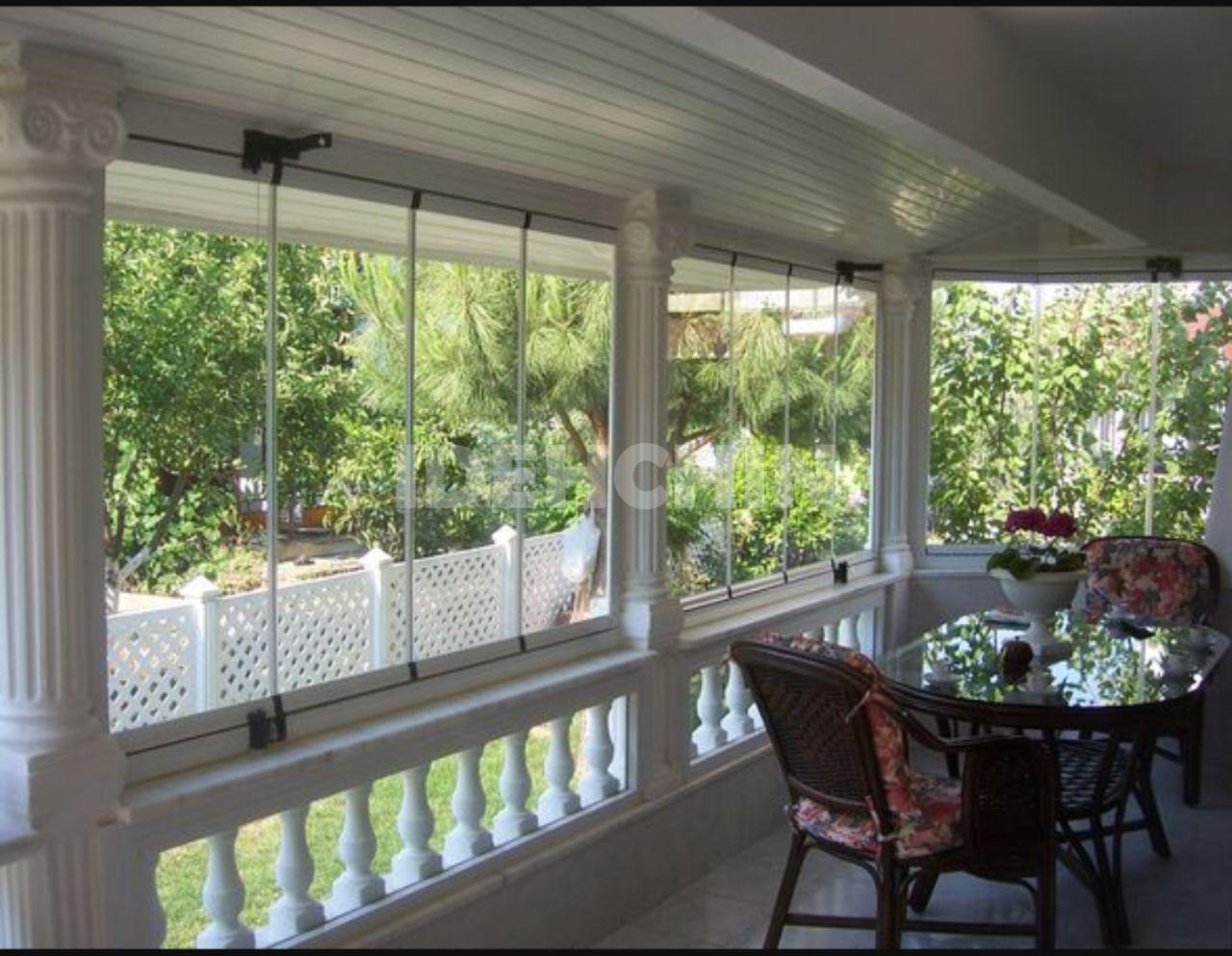 شسشه سکوریت بالکن