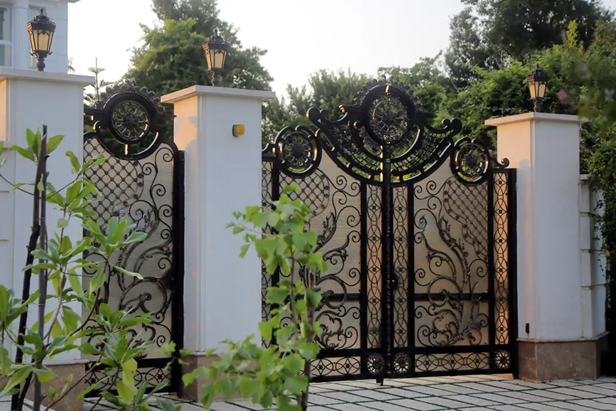 درب ویلا فرفورژه